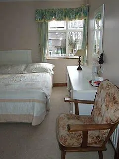 *** Bed & Breakfast College Crest House Ireland